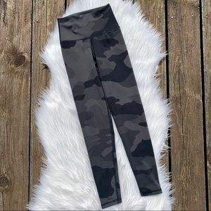 aerie | Play Camo High Waisted 7/8 Leggings